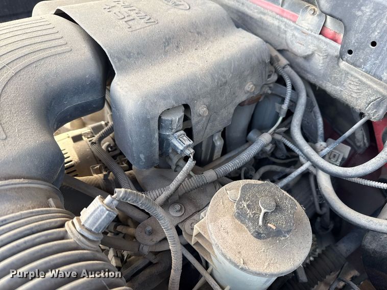 image for item EG8419 2001 Ford F150 SuperCab pickup truck