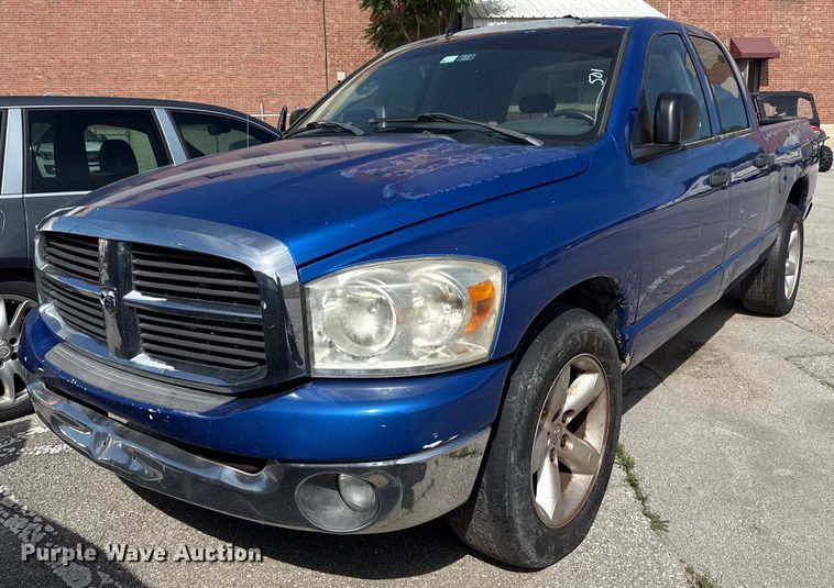 image for item EG8423 2008 Dodge Ram 1500 Quad Cab pickup truck