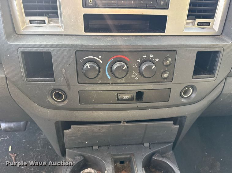 image for item EG8423 2008 Dodge Ram 1500 Quad Cab pickup truck