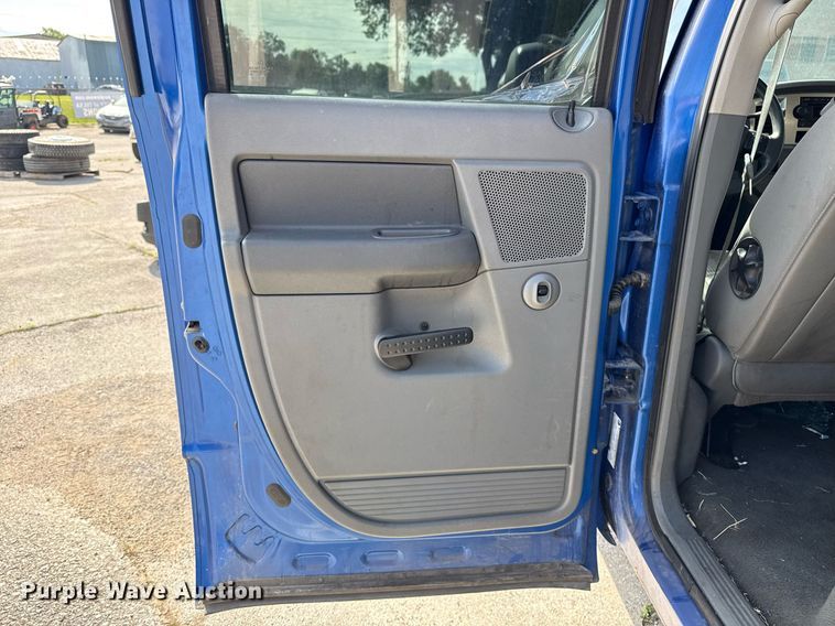 image for item EG8423 2008 Dodge Ram 1500 Quad Cab pickup truck