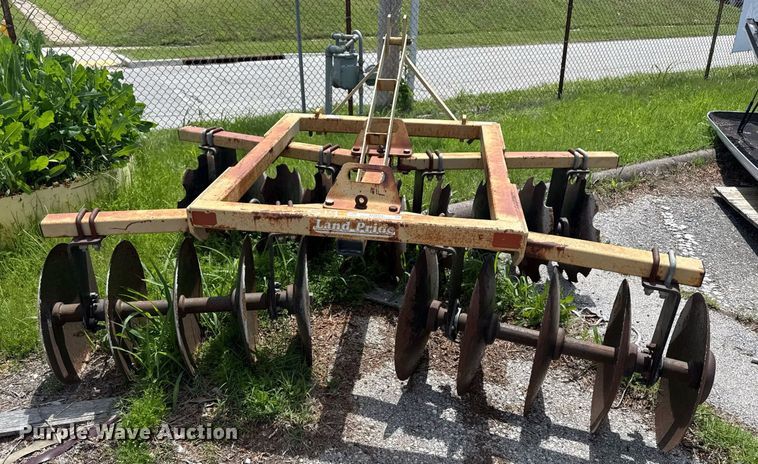 image for item EG8425 Land Pride tandem disk