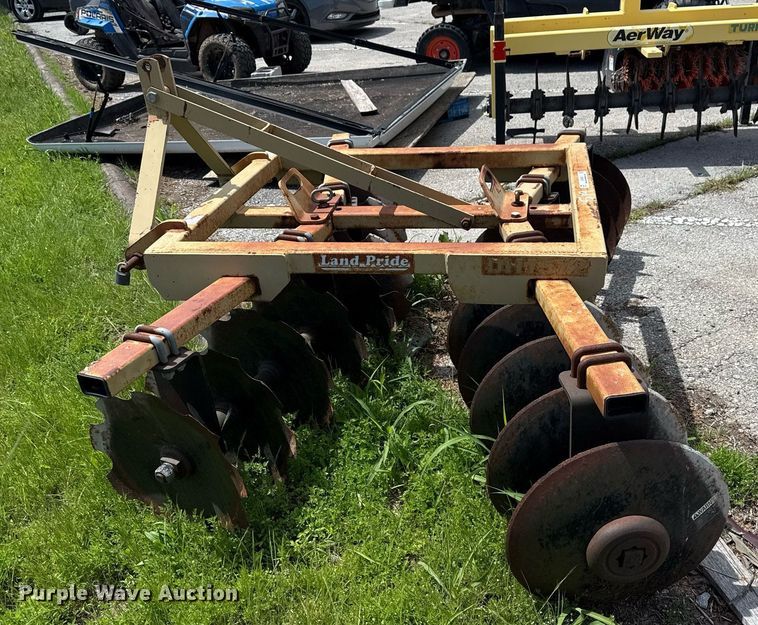 image for item EG8425 Land Pride tandem disk