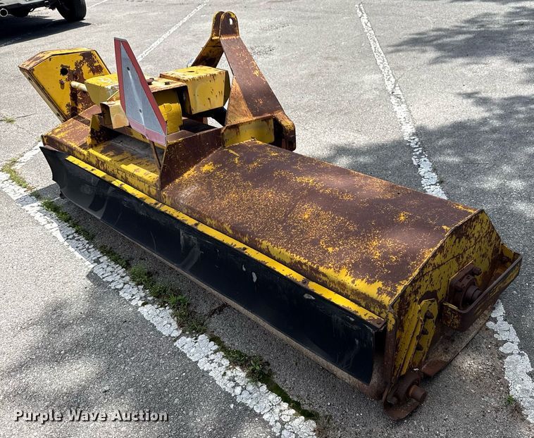image for item EG8426 Flail mower