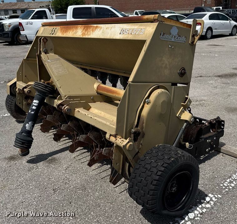 image for item EG8427 2000 Land Pride OS1572 overseeder