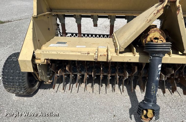 image for item EG8427 2000 Land Pride OS1572 overseeder