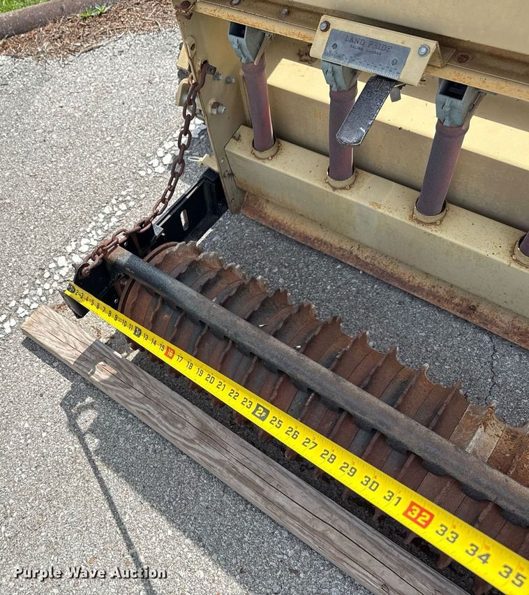 image for item EG8427 2000 Land Pride OS1572 overseeder
