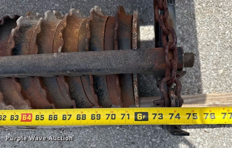 image for item EG8427 2000 Land Pride OS1572 overseeder