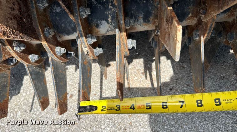 image for item EG8427 2000 Land Pride OS1572 overseeder