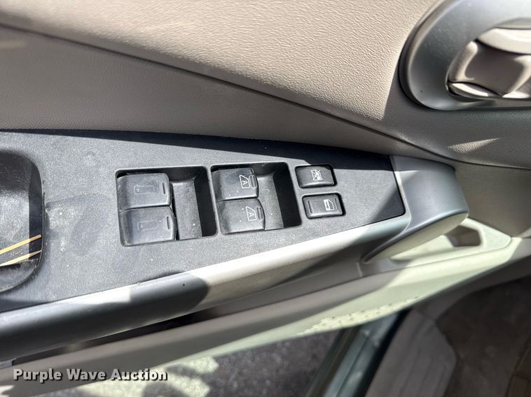 image for item EG8430 2005 Nissan Quest 