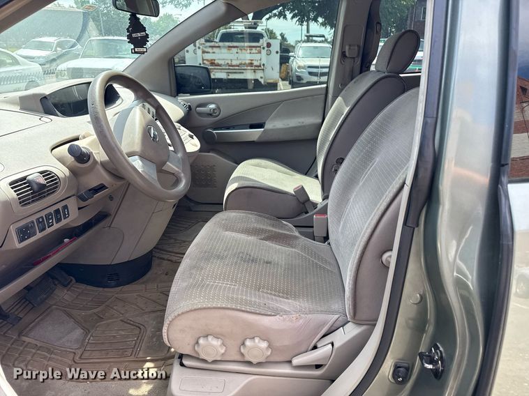 image for item EG8430 2005 Nissan Quest 