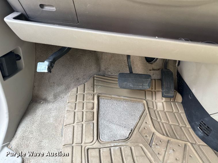 image for item EG8430 2005 Nissan Quest 