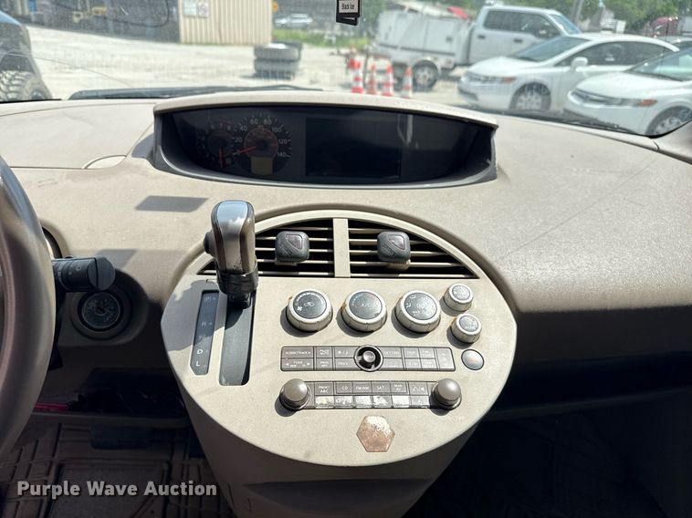 image for item EG8430 2005 Nissan Quest 