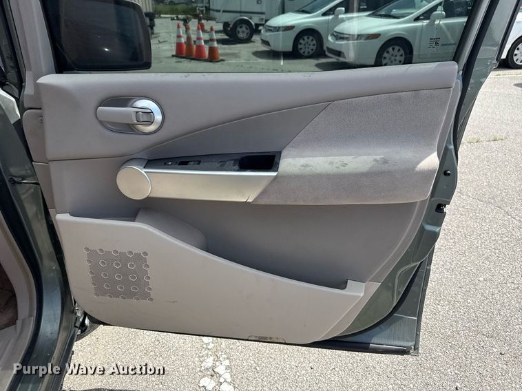 image for item EG8430 2005 Nissan Quest 