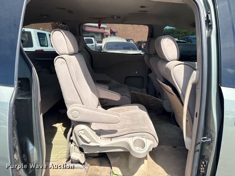 image for item EG8430 2005 Nissan Quest 