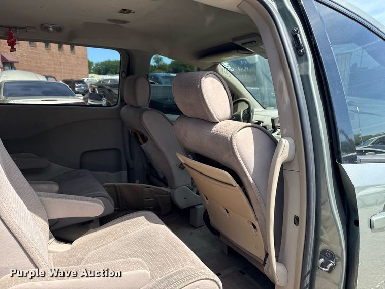 image for item EG8430 2005 Nissan Quest 