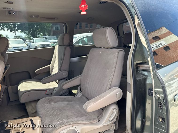 image for item EG8430 2005 Nissan Quest 