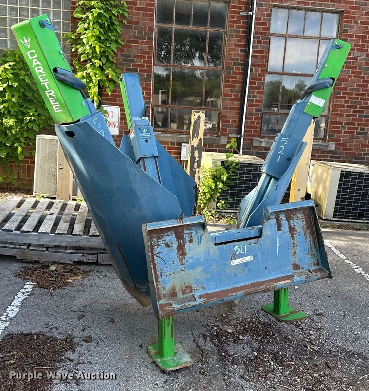 image for item EG8431 CareTree 936 skid steer tree spade