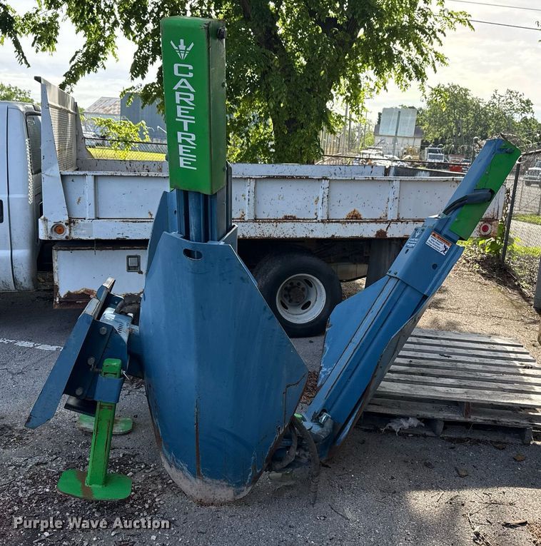 image for item EG8431 CareTree 936 skid steer tree spade