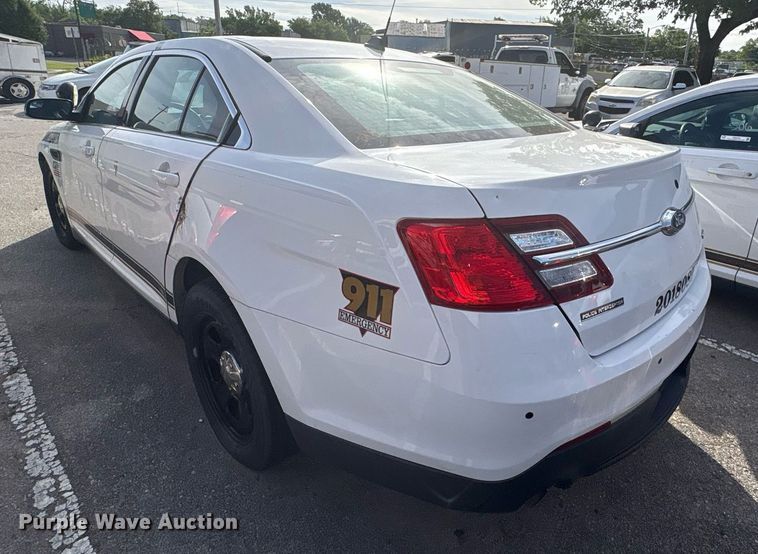 image for item EG8433 2018 Ford Taurus Police Interceptor 
