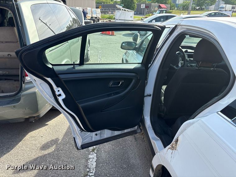 image for item EG8433 2018 Ford Taurus Police Interceptor 