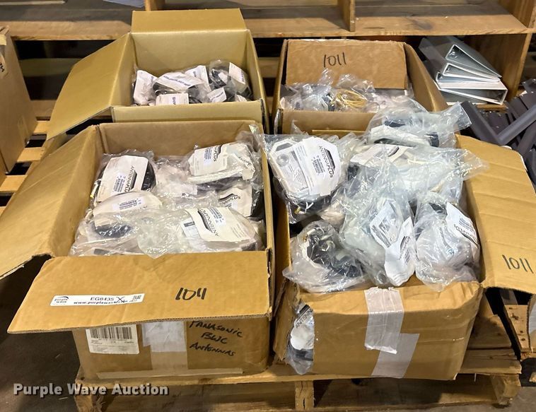 image for item EG8435 Approximately 145 antennas