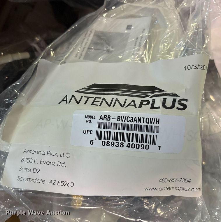 image for item EG8435 Approximately 145 antennas