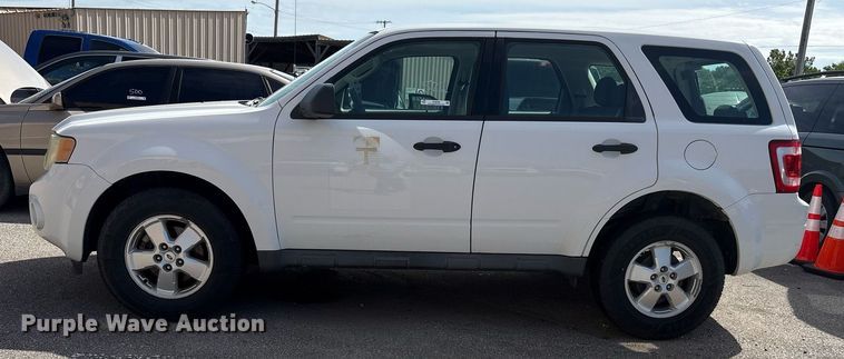 image for item EG8438 2010 Ford Escape SUV