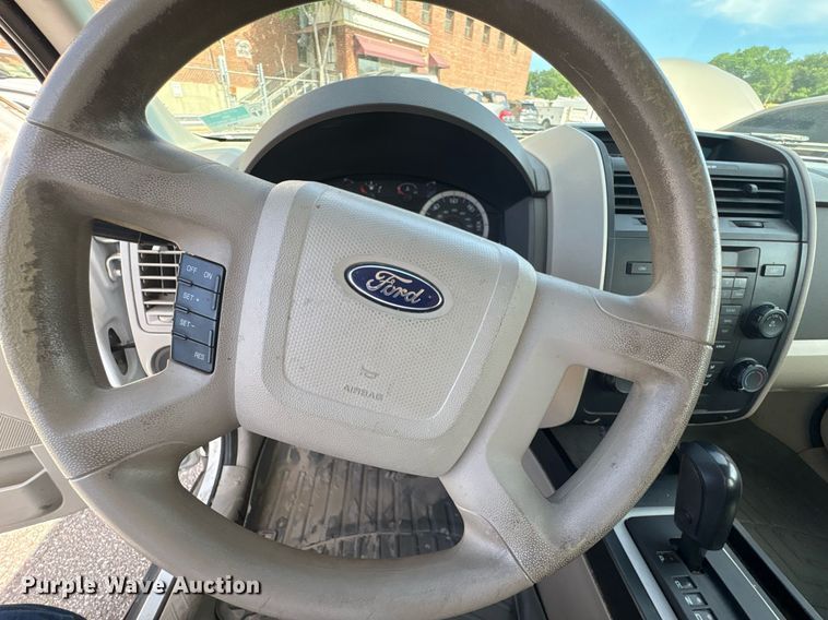 image for item EG8438 2010 Ford Escape SUV