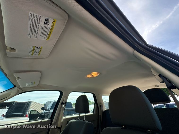 image for item EG8438 2010 Ford Escape SUV