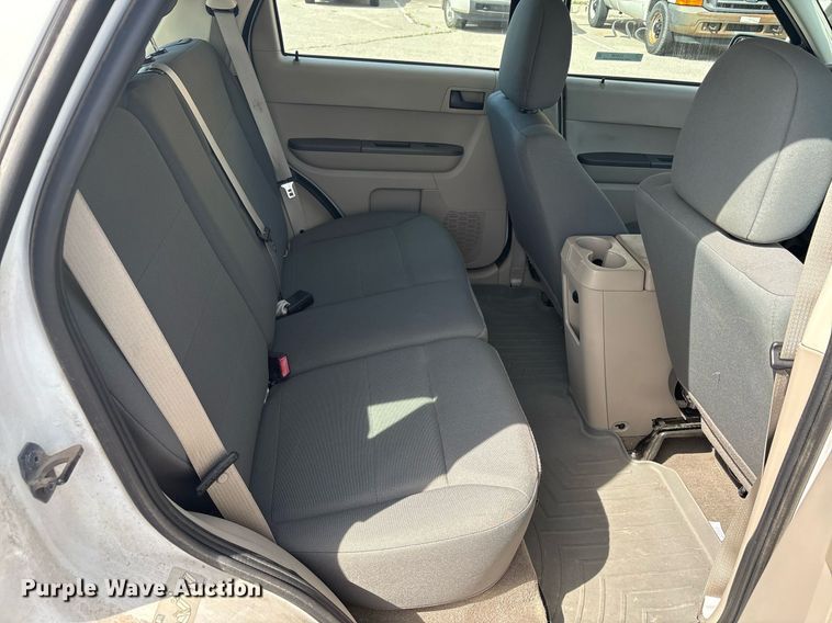 image for item EG8438 2010 Ford Escape SUV