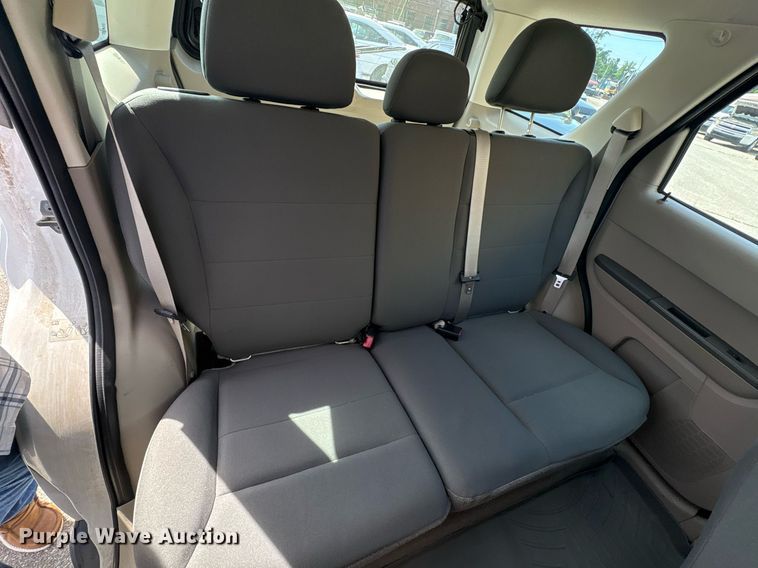 image for item EG8438 2010 Ford Escape SUV