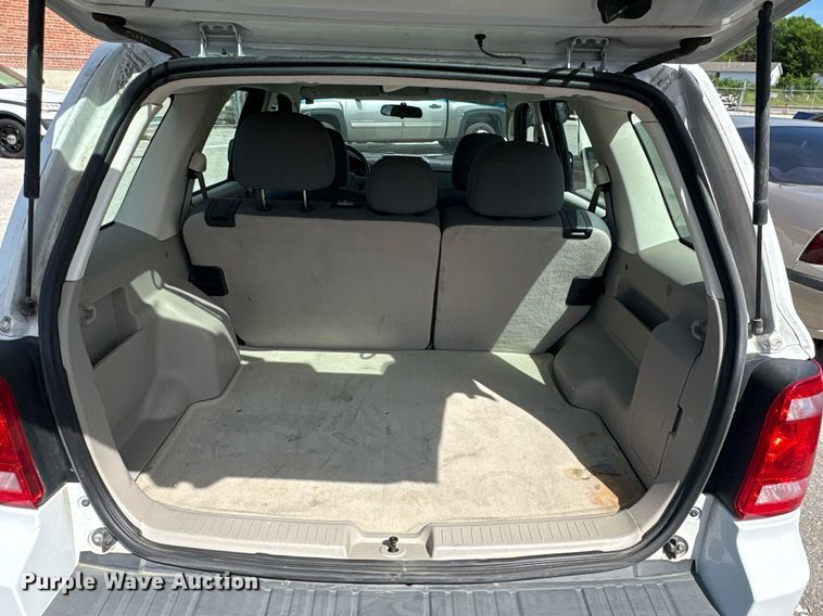 image for item EG8438 2010 Ford Escape SUV