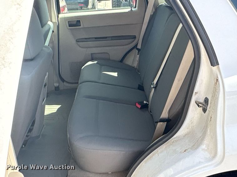 image for item EG8438 2010 Ford Escape SUV