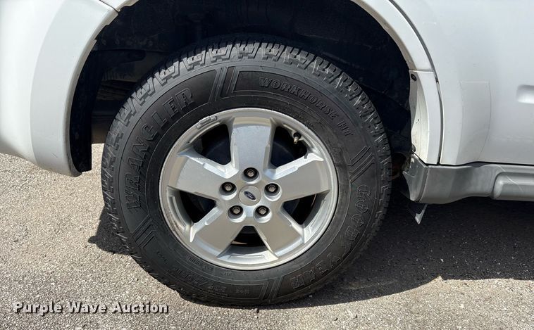 image for item EG8438 2010 Ford Escape SUV