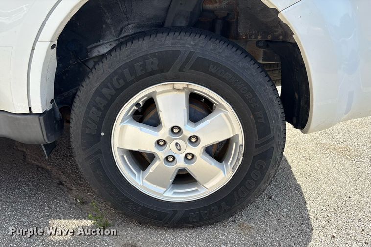 image for item EG8438 2010 Ford Escape SUV