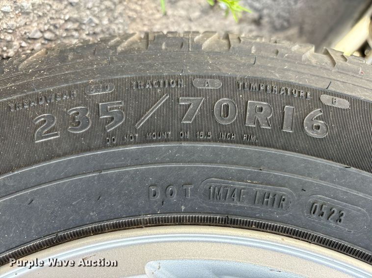 image for item EG8438 2010 Ford Escape SUV