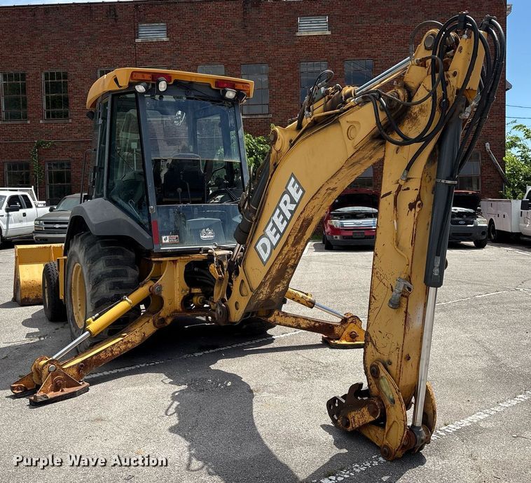 image for item EG8440 2001 John Deere 310SG backhoe