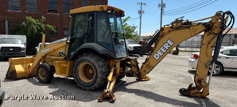 image for item EG8440 2001 John Deere 310SG backhoe