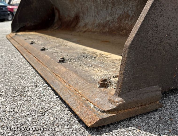 image for item EG8440 2001 John Deere 310SG backhoe