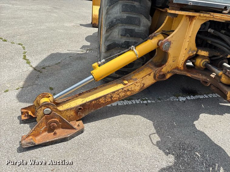 image for item EG8440 2001 John Deere 310SG backhoe