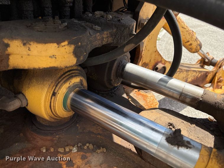 image for item EG8440 2001 John Deere 310SG backhoe