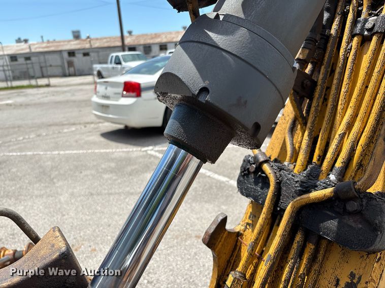 image for item EG8440 2001 John Deere 310SG backhoe