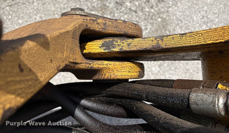 image for item EG8440 2001 John Deere 310SG backhoe