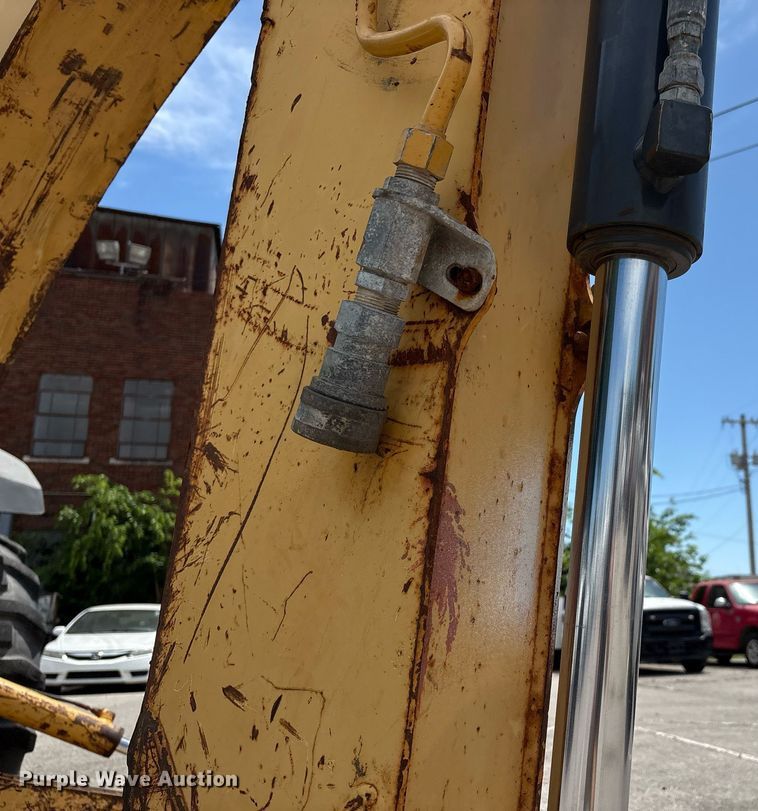 image for item EG8440 2001 John Deere 310SG backhoe