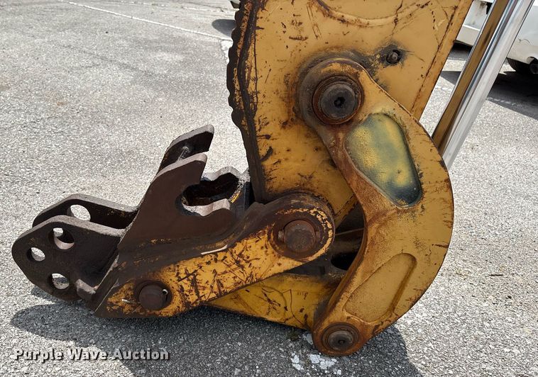 image for item EG8440 2001 John Deere 310SG backhoe