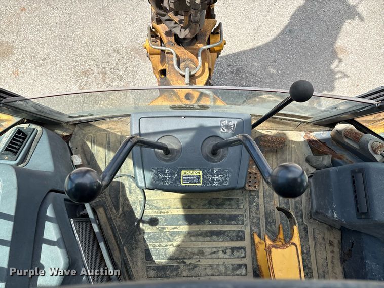 image for item EG8440 2001 John Deere 310SG backhoe