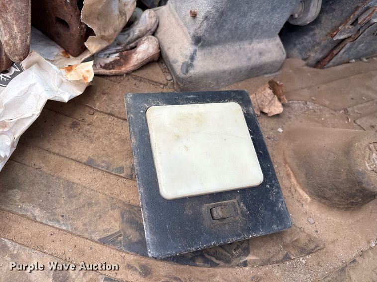 image for item EG8440 2001 John Deere 310SG backhoe