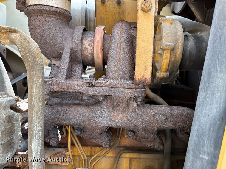 image for item EG8440 2001 John Deere 310SG backhoe