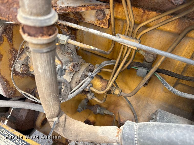 image for item EG8440 2001 John Deere 310SG backhoe