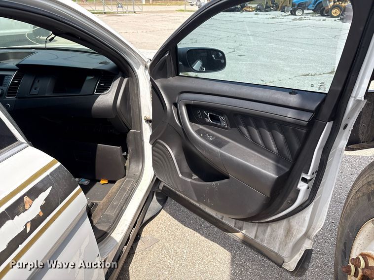 image for item EG8441 2014 Ford Taurus Police Interceptor 
